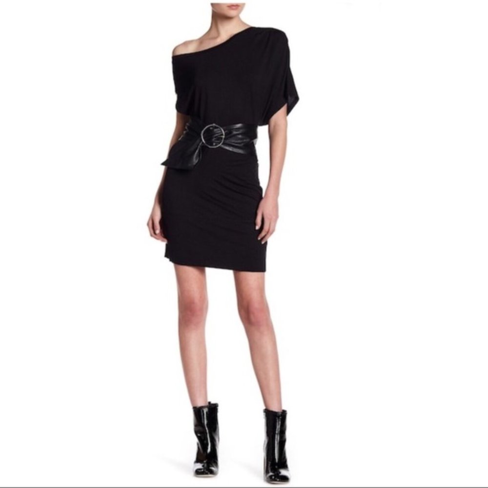 M - Kendall & Kylie One Shoulder Black Dress - Picture 1 of 4